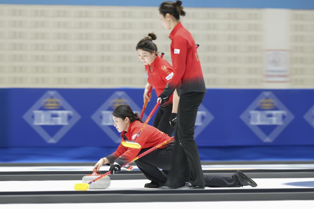 万分大门前 万分大门前