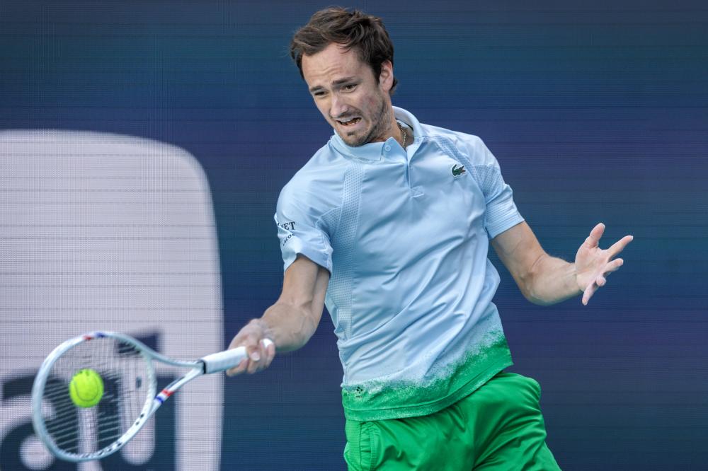 遭受外界舆 遭受外界舆